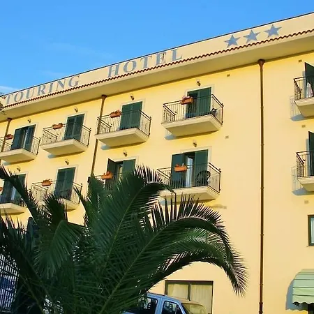 Touring 3* 罗迪-加尔加尼科