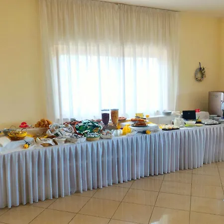 Touring Hotel